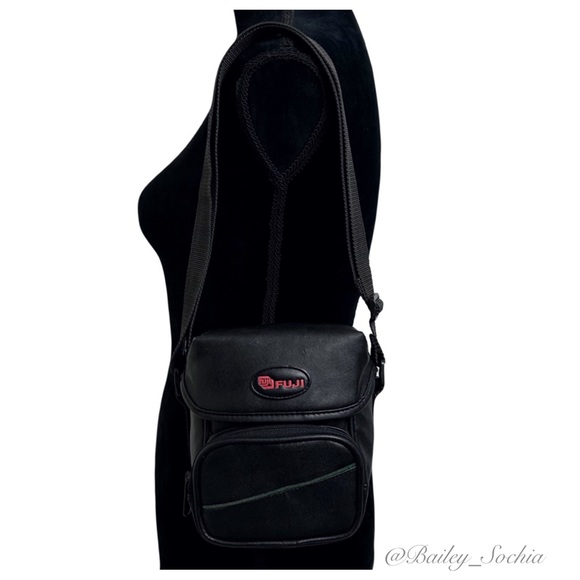 Vintage Fuji Film Camera Bag - Picture 2 of 11